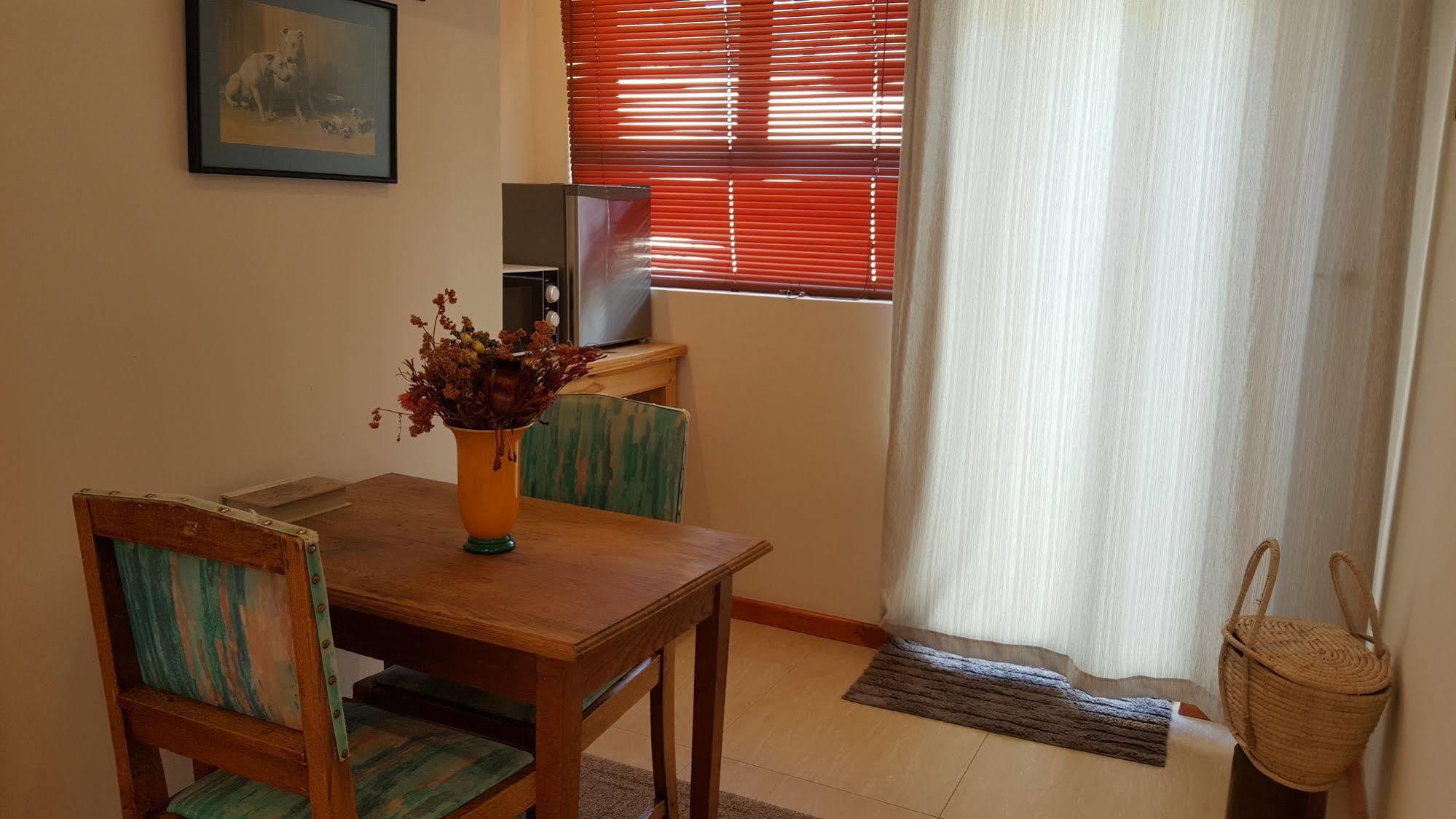 קונסטנטיה Riverside Cottages מראה חיצוני תמונה