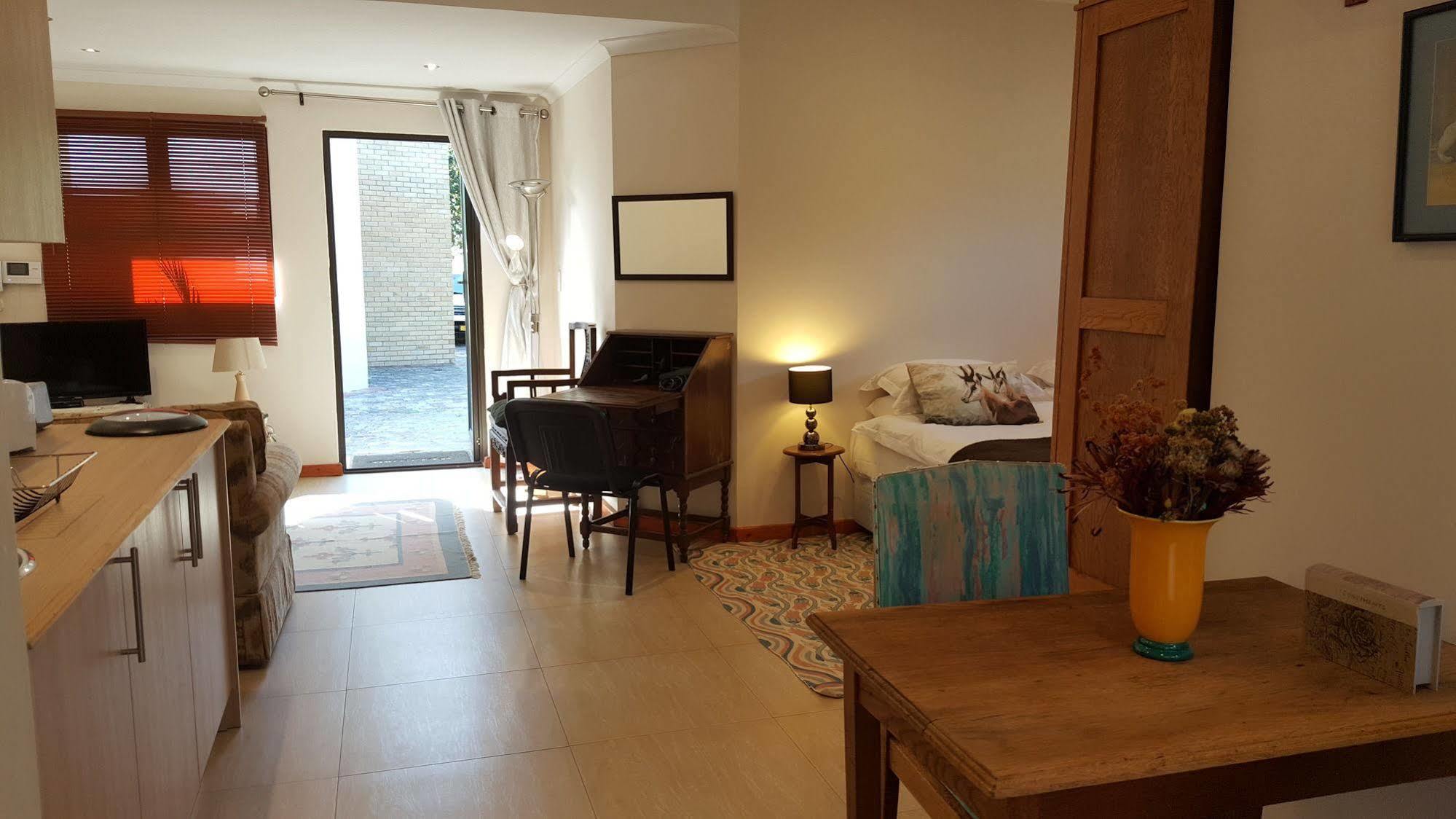 קונסטנטיה Riverside Cottages מראה חיצוני תמונה