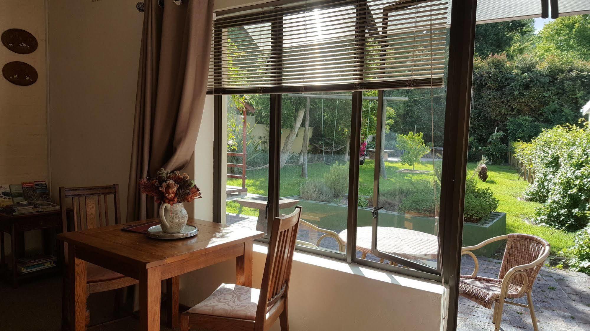 קונסטנטיה Riverside Cottages מראה חיצוני תמונה