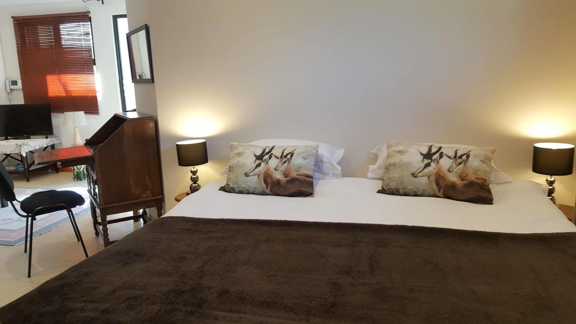 קונסטנטיה Riverside Cottages מראה חיצוני תמונה